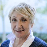 Maria E. Holuszko